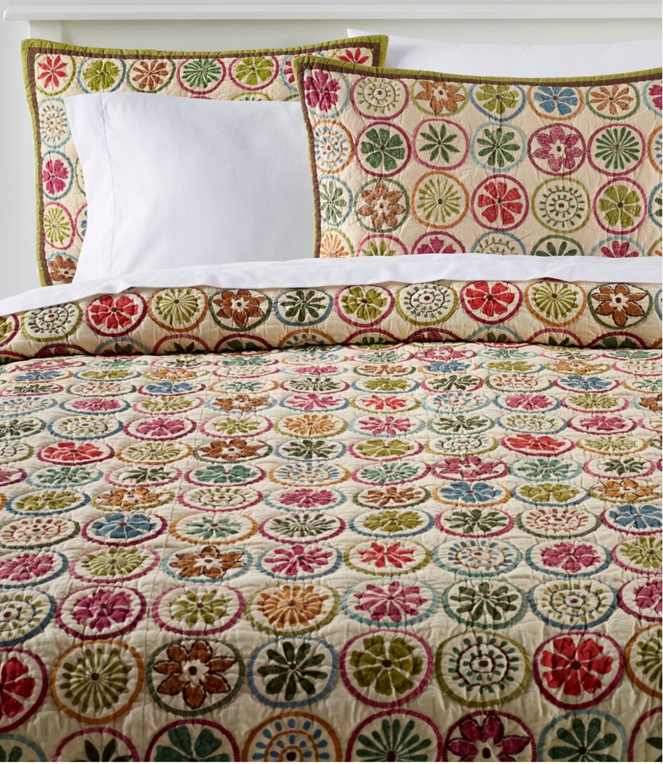 Blooming Circles Quilt Collection