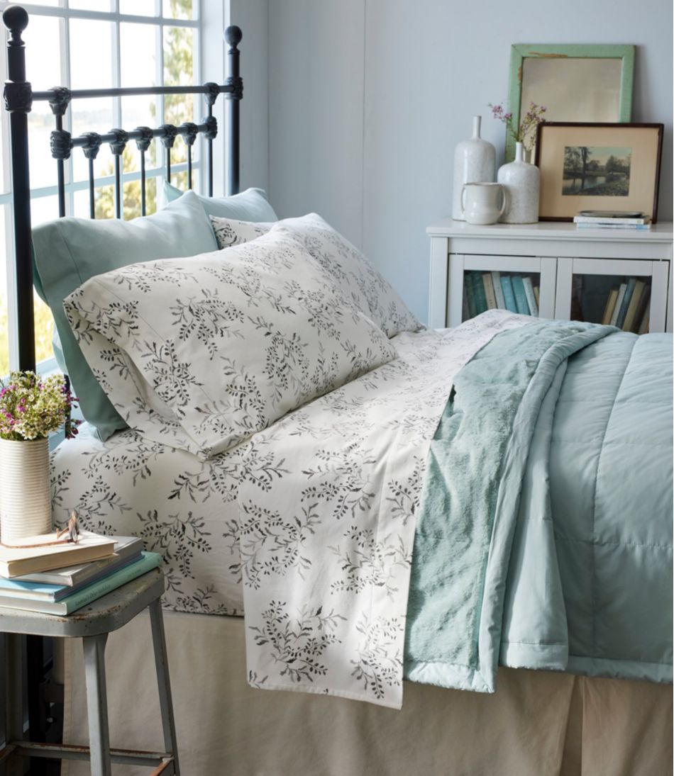 Farmhouse Iron Bed